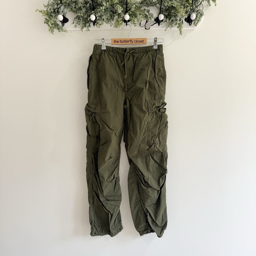 Aritzia TNA Surplus Division cargo pants Army Green Small #KW